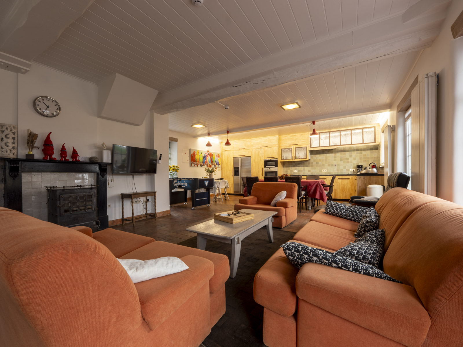 Salon principal du gîte L'Étable avec espace de détente